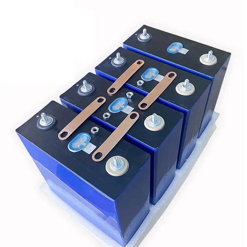 出厂价批发方形锂离子电池 3.2V 280ah LiFePO4 电池组